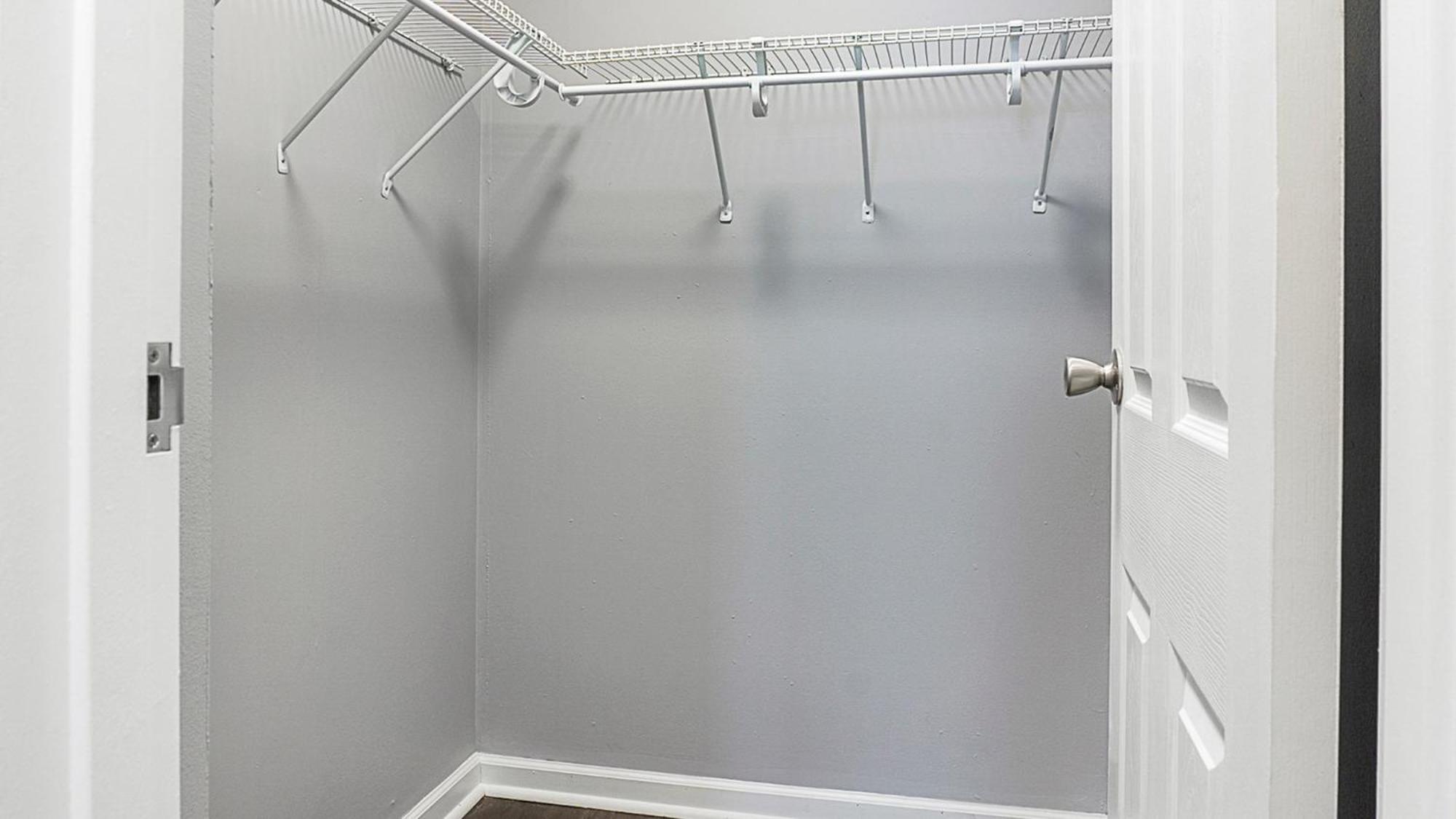 Three Rivers Apartments By Barsala Fort Wayne Room photo